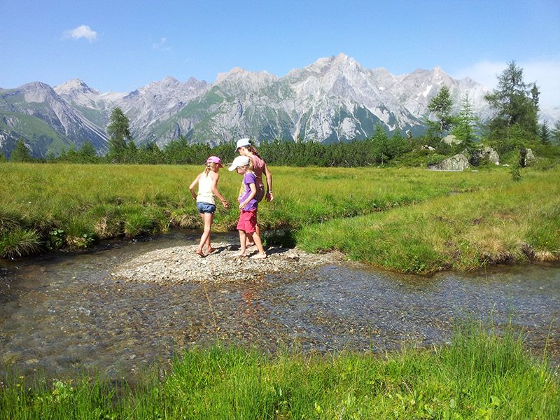 Landhaus Sonneck St. Anton am Arlberg, Schnann, Pettneu, Tirol, Sommer, Wandern, Radfahren